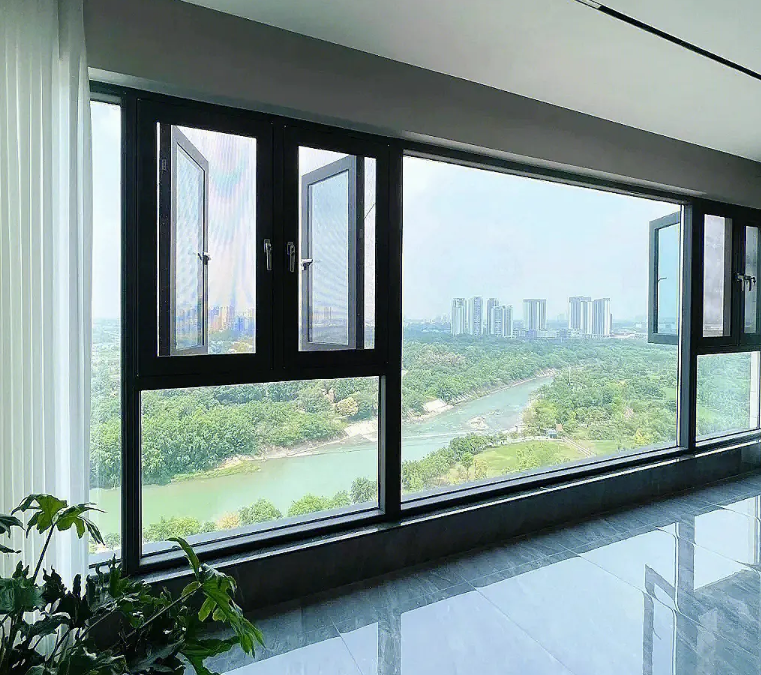 天津玻璃幕墙产业处于严格的节能法规